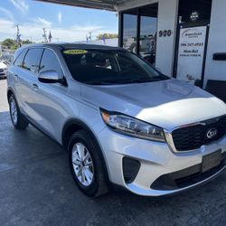 2020 Kia Sorento LX