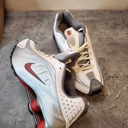 Nike Shox Men's Size 10