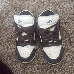 Nike Dunks Worn once!