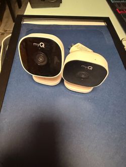 myQ Smart Security Cameras – Excellent Condition 📹