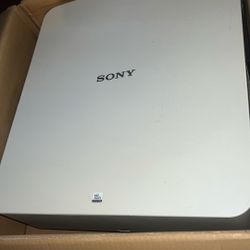 White Sony Data Projector Model no. VPL-FHZF7