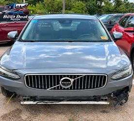2017 Volvo S90