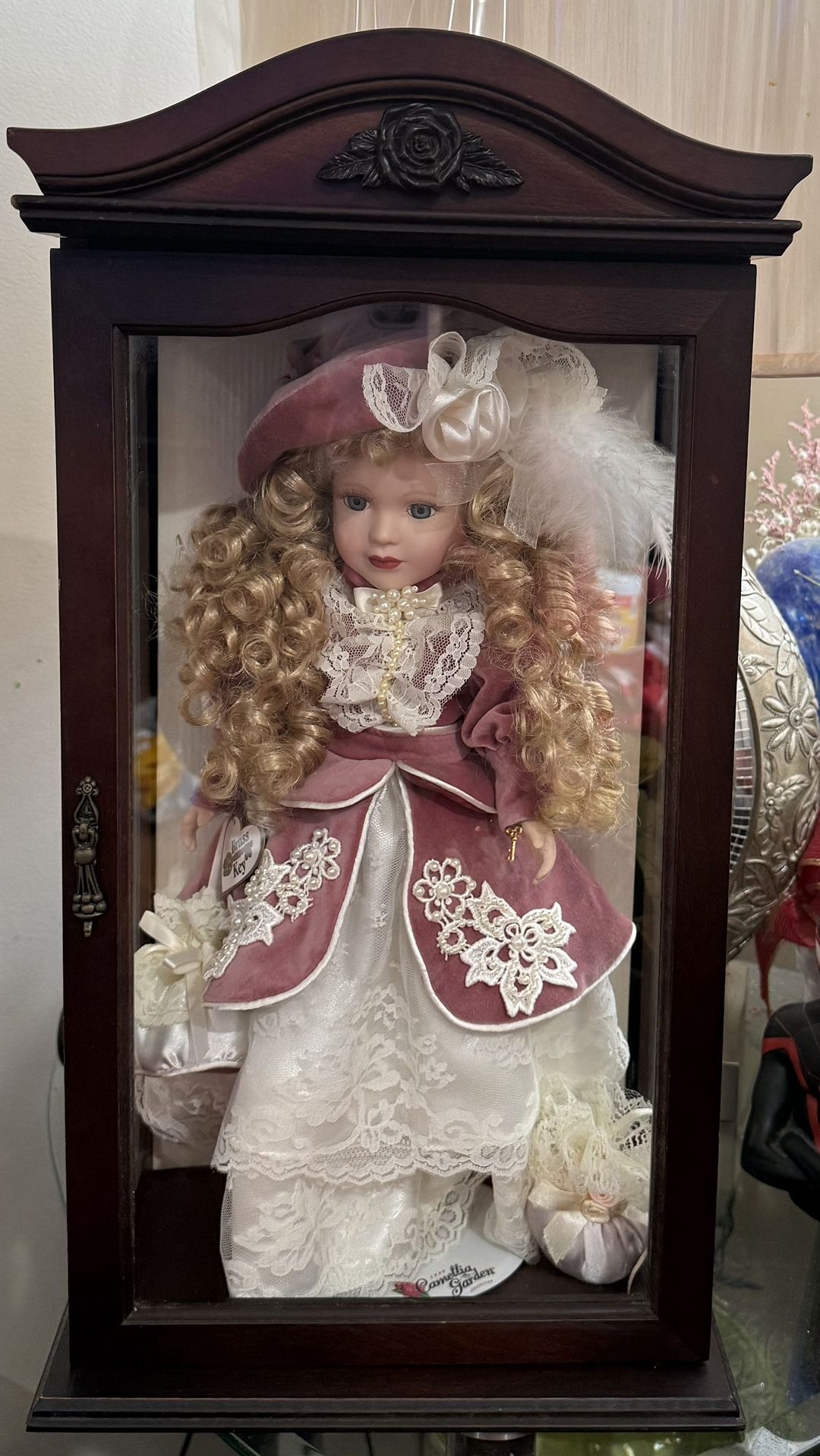 1999 Camellia Garden Collection 16” Doll In Wooden Case OBO