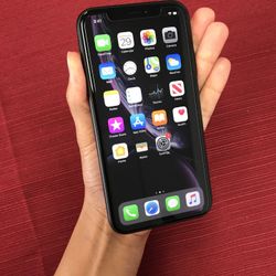 iPhone XR 64GB AT&T , Cricket H2O And Net 10
