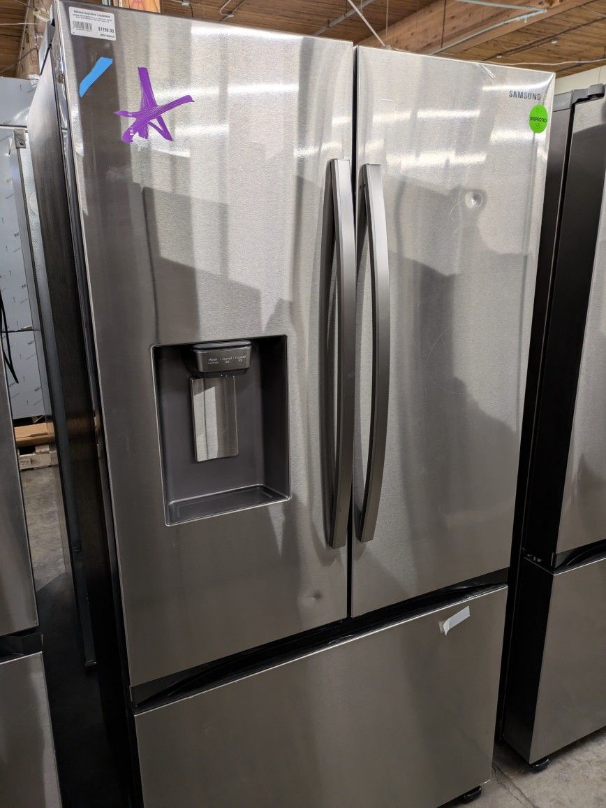 LG LRSXS2706S
36 Inch Freestanding Side by Side Refrigerator