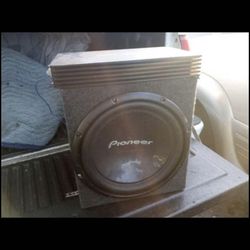 Powerbass Amp 600x2 With 12 Pioneer Subwoofer! Hits Hare hi!!!Paid Over $600 Price is Firm