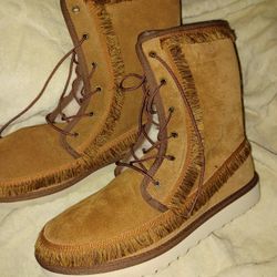 Mens Ugg Mountain Boots