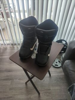 Vans Snowboard Boots