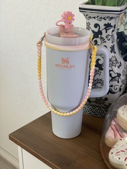 Stanley adventure quencher 40 oz SOLD OUT (CLOUD)