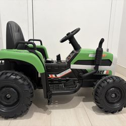 Kids Tractor With The Charger