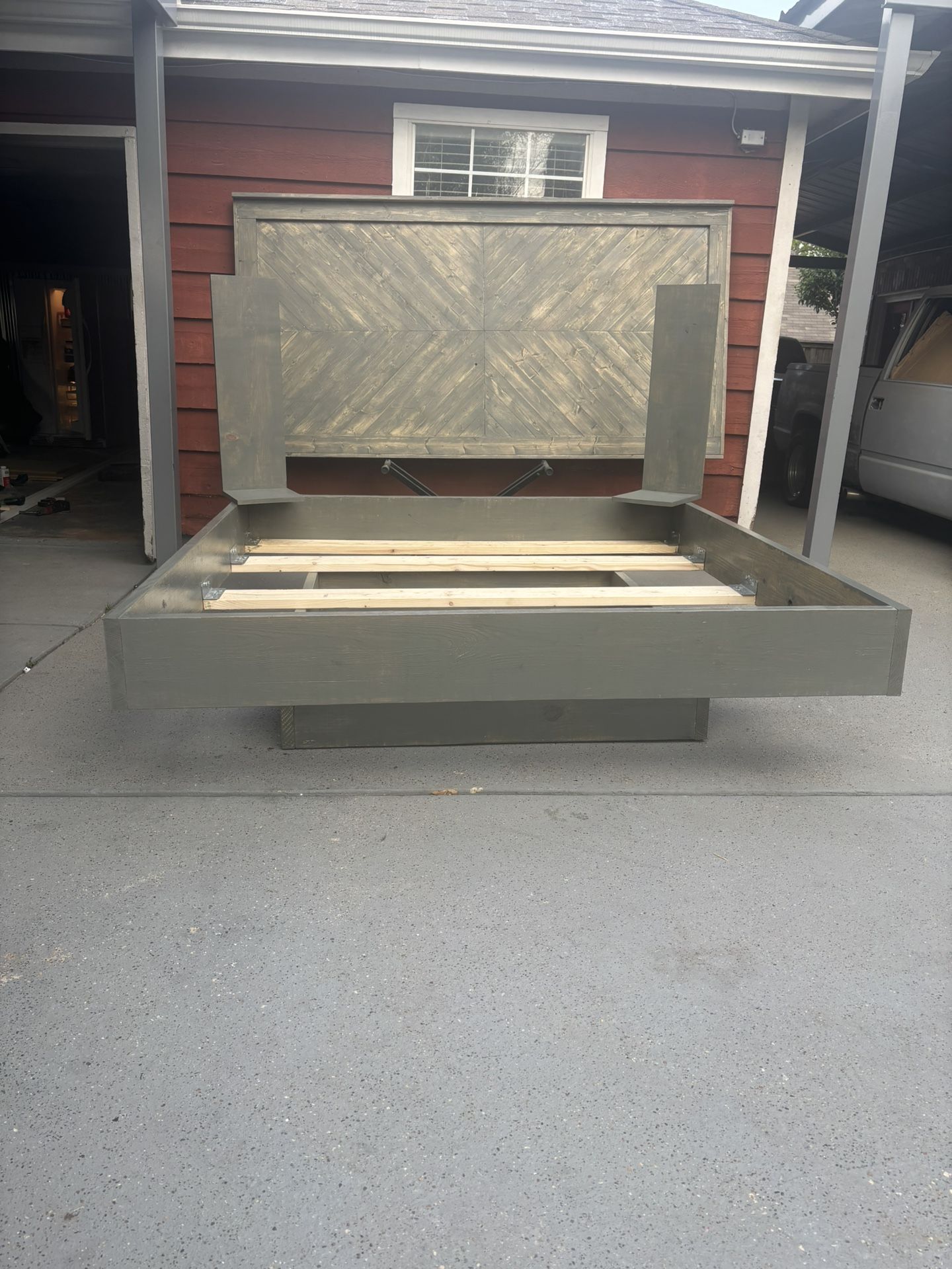 Floating Bed