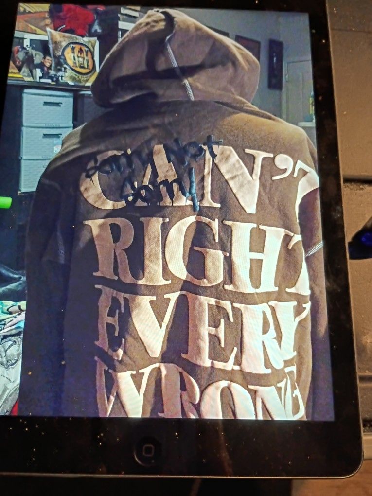 CREW FIT CLOTHING HOODIE "CAN'T RIGHT EVERY WRONG" SIZE MEDIUM
