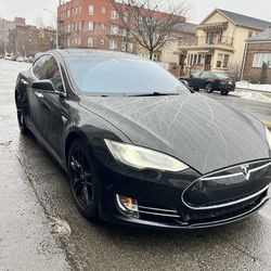 2013 Tesla Model S