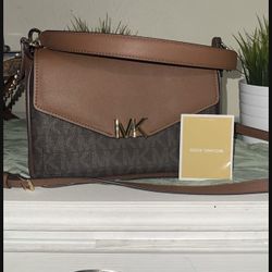  Michael Kors Handbags