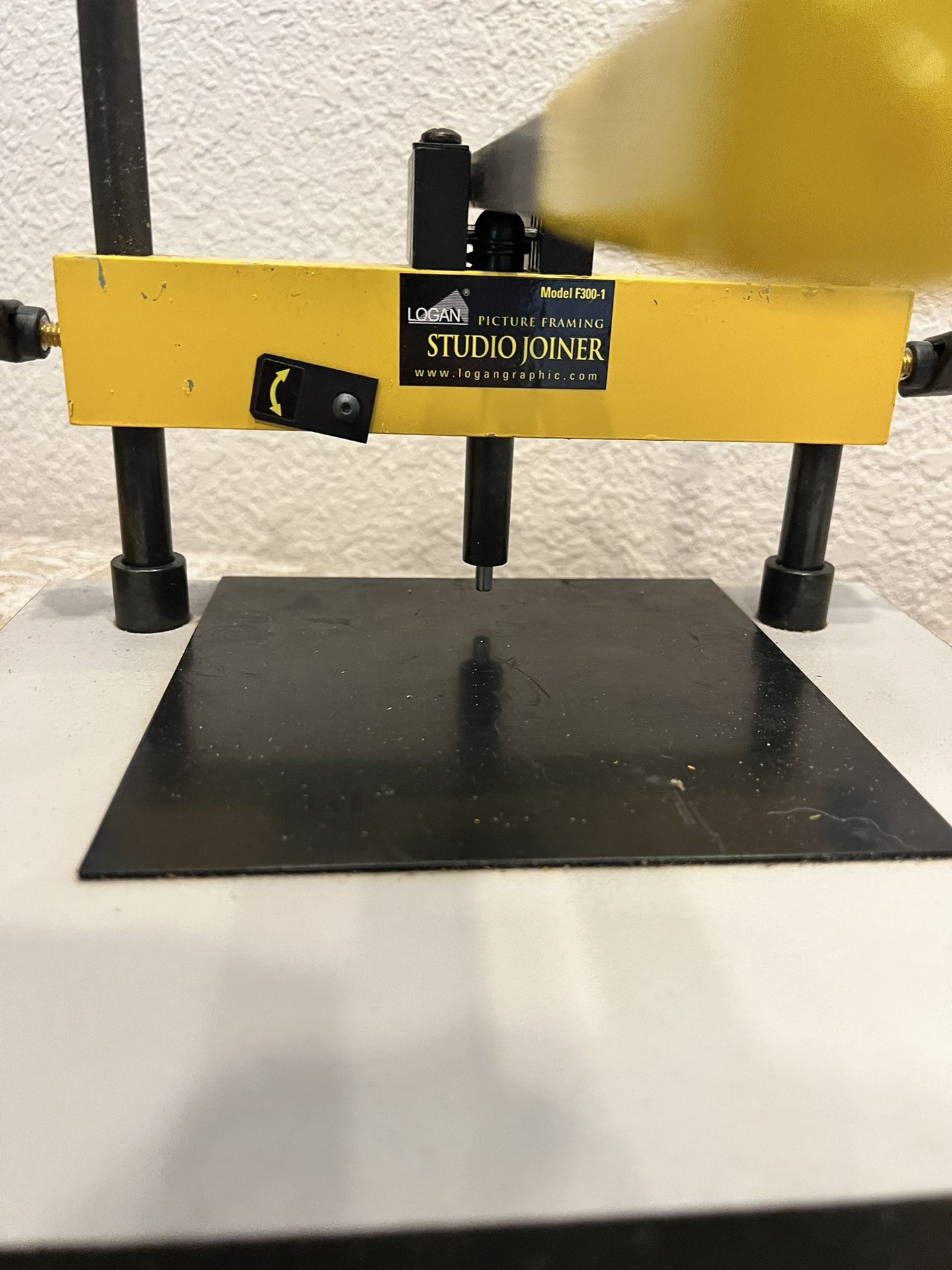 Logan F300-1 Studio Joiner
