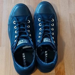 Excellent Condition Converse All Stars Black With Gold Eyelets Women's ✨️ 9