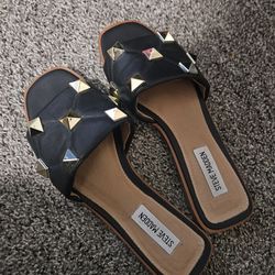Steve Madden black studded slide sandals size 8.5