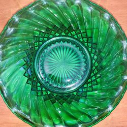 ANCHOR HOCKING 1929 GREEN DEPRESSION GLASS 7inch CANDY DISH