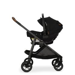 Nuna  SWIV Stroller, collor: Caviar