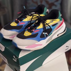 Rare PUMA RS-Fast International Flags 381456-01  - Mens Size 9.5 - EUC