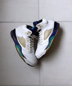 Jordan 5 grape size 9