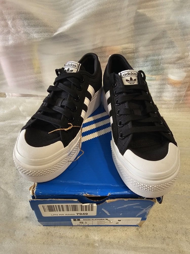 Adidas Nizza Platform W Black/White Size 5.5