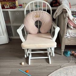 Nursing chair