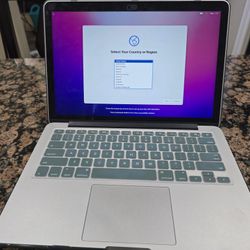 MacBook Pro 13 In(Early 2015)