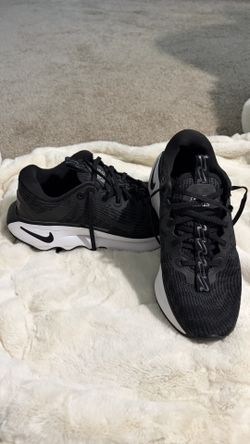 Nike Women’s Motiva Walking Shoes 