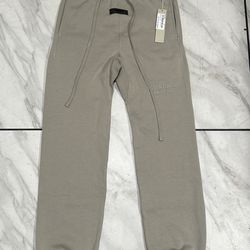 Essentials Sweats “Seal”