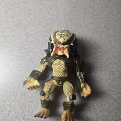Loyal Subjects Predator Wave 1 Unmasked Battle Damaged City Hunter Vinyl Figure