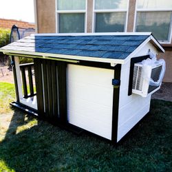 XL Dog House