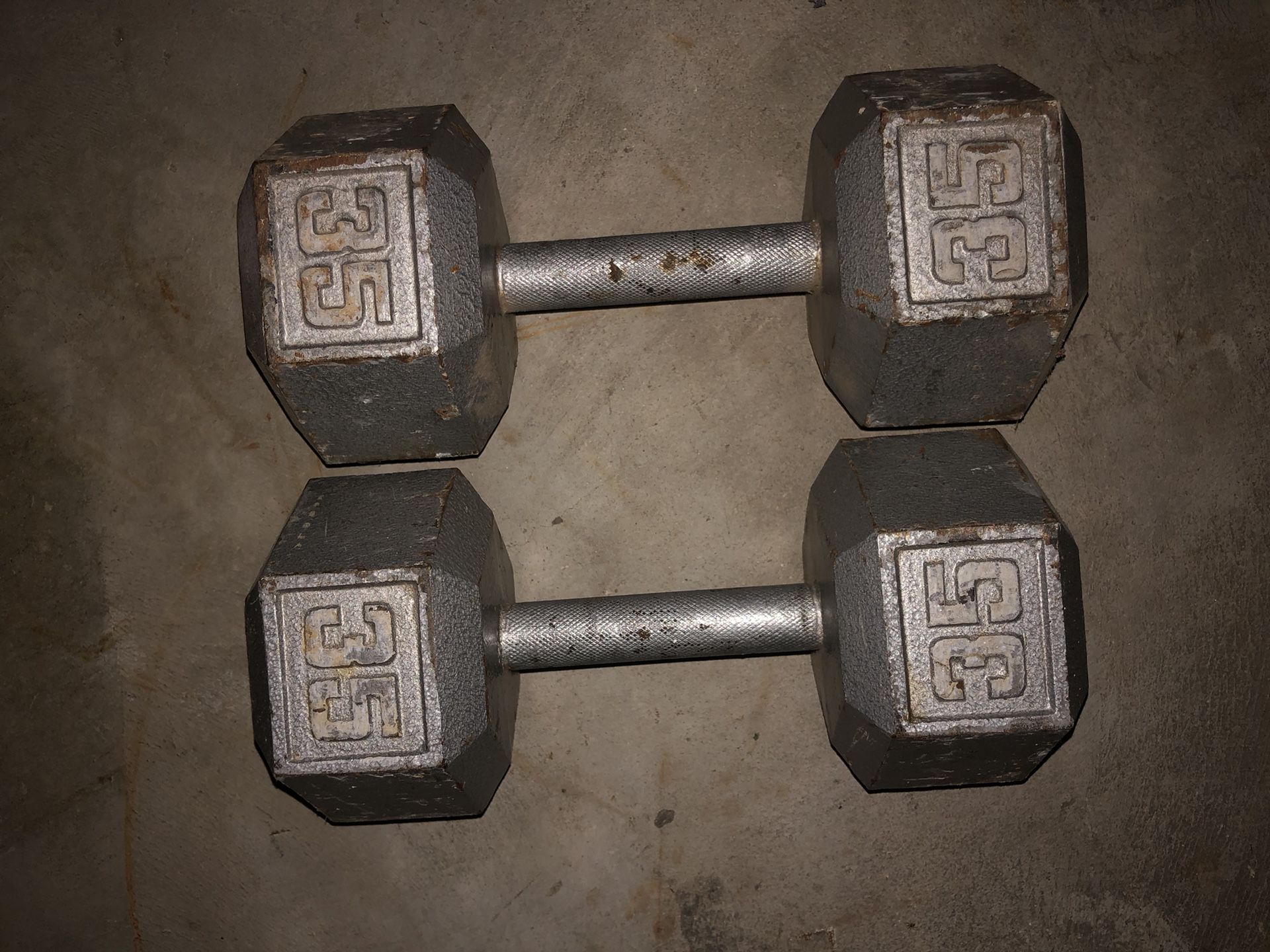 Set Of 2 35lb Weights 