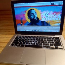 MacBook Pro 13 Inch  -Creatives