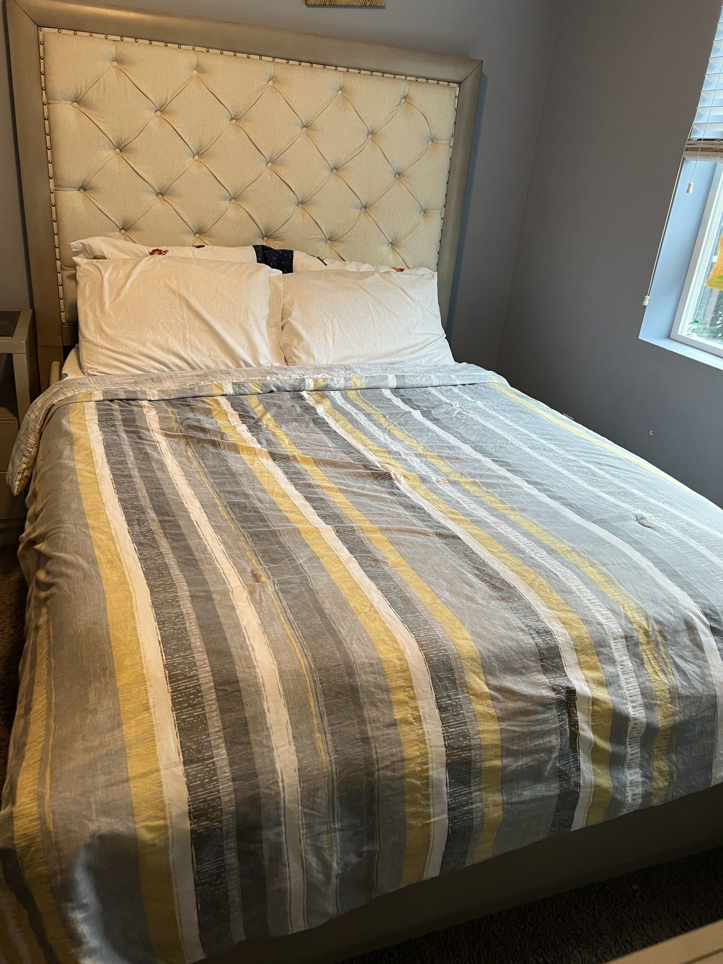 Queen Bedroom Set (Bed + Night stand + Dresser + Mirror + Mattress + Mattress Topper + box Spring)