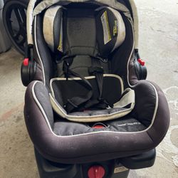 Graco Car Seat And Base
