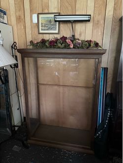 Display case 💜57” height