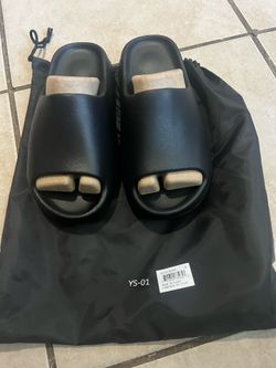 BRAND NEW DS YS-01 YZY SLIDES SIZE 8 MENS 100% AUTHENTIC WITH COOLKICKS RECIEPT