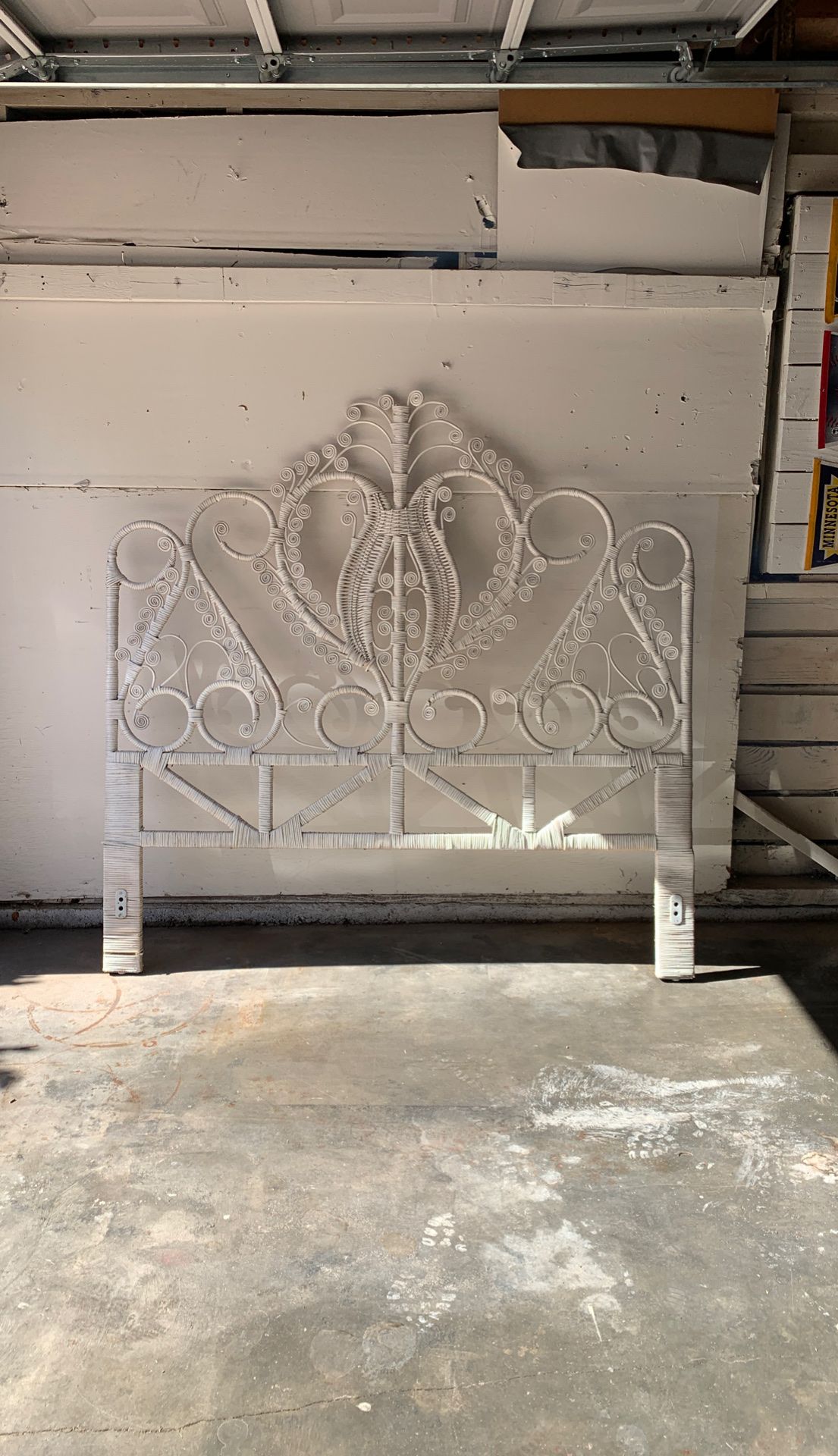 Head Board with Rails (queen)