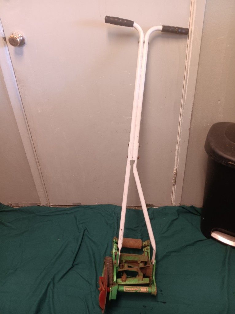 Antique trimmer edger