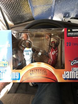 Carmelo & Lebron rookie figures
