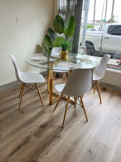 Compact Round Dining Table Gold Base