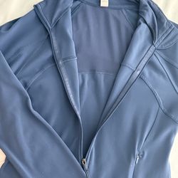 navy blue cropped lululemon brand jacket size 6