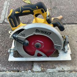 Dewalt Xr Brushless Motor 20V Max 