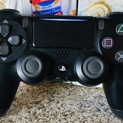 PS4  wireless controller