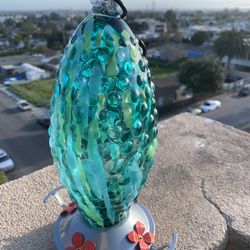 HUMMINGBIRD FEEDER 