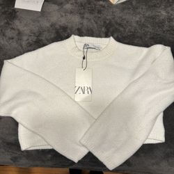 New ZARA Crop White Sweater Size S
