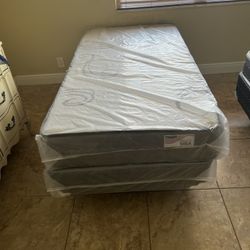 TWIN-FULL-QUEEN-KING MATTRESS ⭐☎561*802*8654* CALL US  All Brand New. WE HAVE ALL SIZE ..⭐TWIN ⭐-FULL-⭐-QUEEN⭐-KING -  ⭐  We deliver  everywhere 🚚🚚 