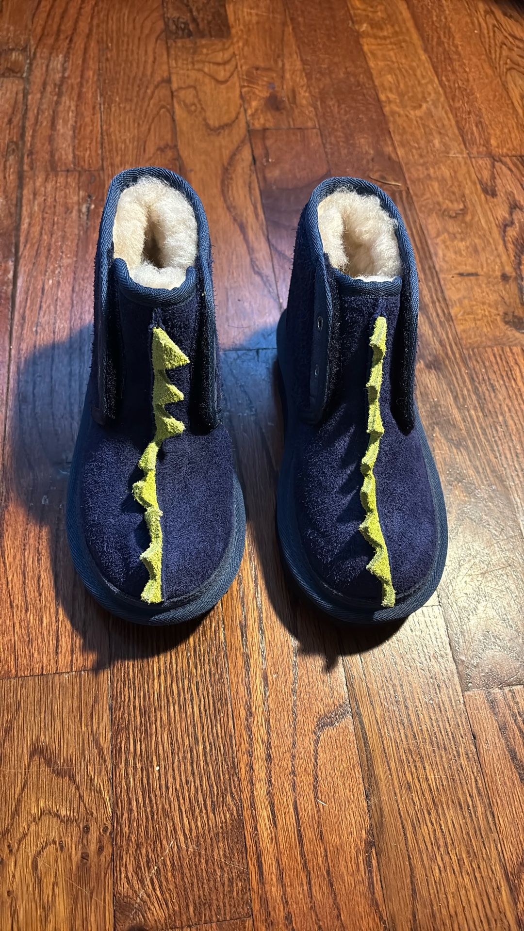 Dino Ugg, Blue, Size US12