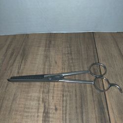 Vintage || S-G Madison Fremont || Scissors Hairdresser Barber.They contain scuffs and wear from time and use.Sold As Is.